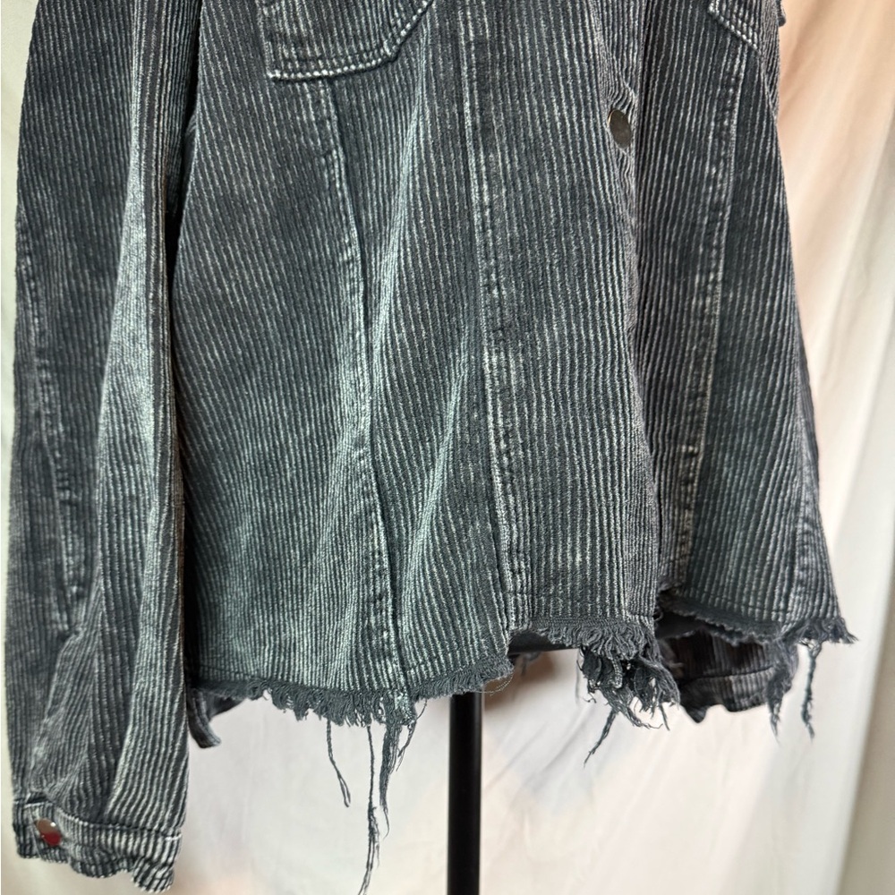 POL Black Corduroy Trucker Jacket 🖤 - Picture 6 of 8